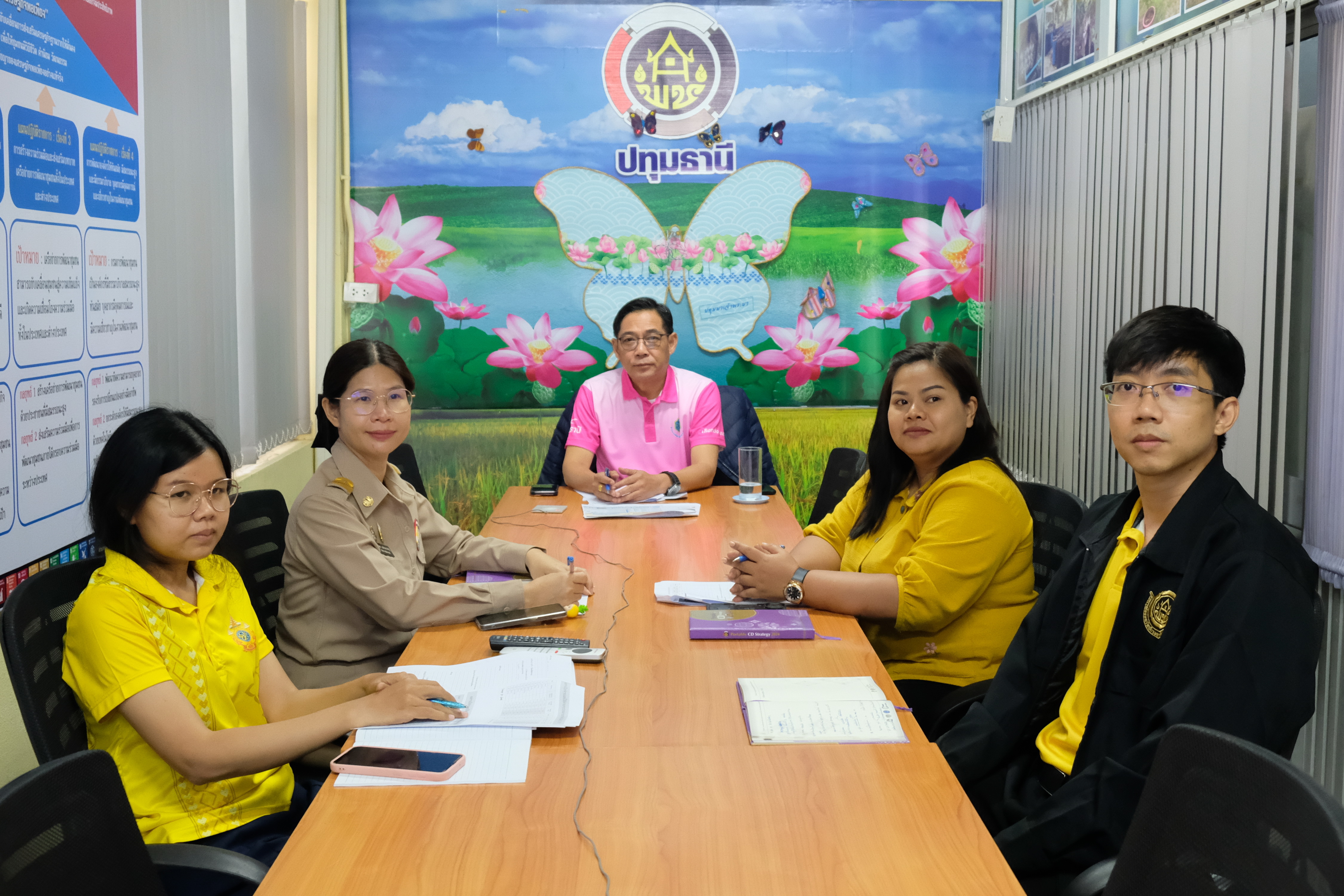 พช.ปทุมธานี “ร่วมประชุมคณะกรรมการติดตามเร่งรัดการใช้จ่ายงบประมาณฯ ผ่านระบบวีดิทัศน์ทางไกล Video Conference