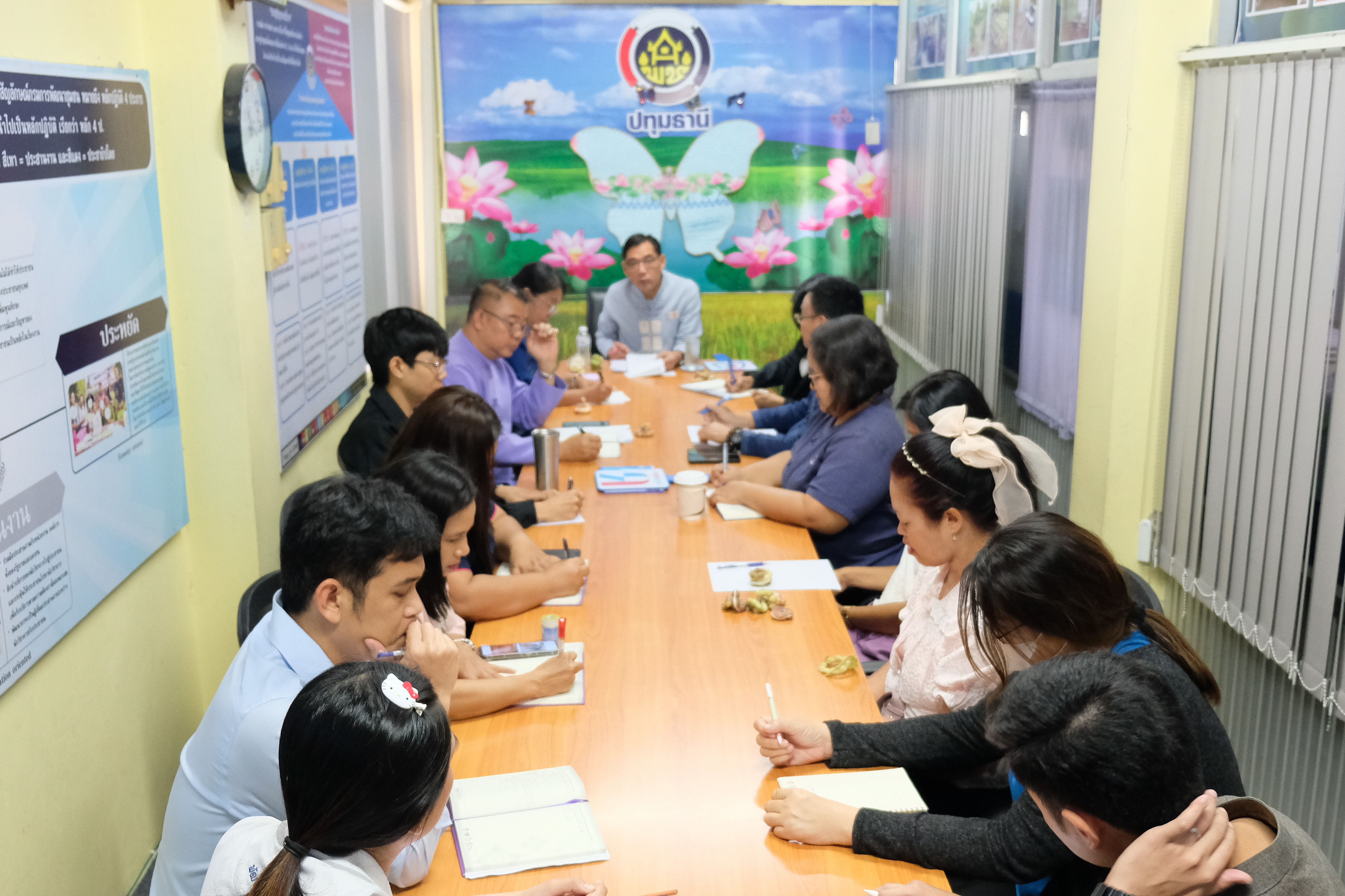 พช.ปทุมธานี “ประชุมผู้อำนวยการกลุ่มงานและนักวิชาการพัฒนาชุมชนจังหวัดปทุมธานี ประจำเดือนกุมภาพันธ์ ๒๕๖๘”