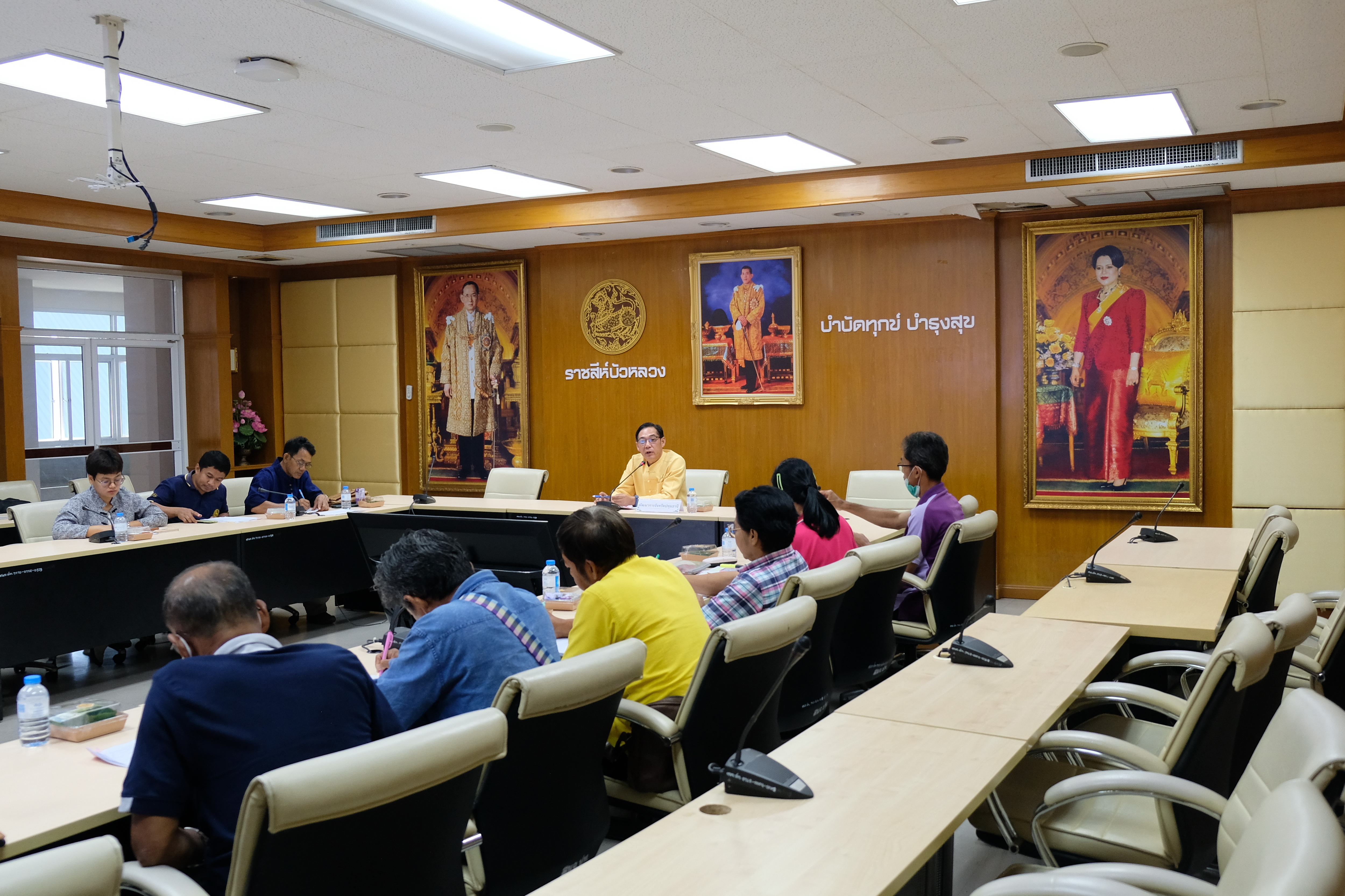 พช.ปทุมธานี “จัดประชุมเชิงปฏิบัติการสนับสนุนการขับเคลื่อนเครือข่ายศูนย์เรียนรู้การพัฒนาคุณภาพชีวิต ตามหลักทฤษฎีใหม่ ประยุกต์สู่ โคก หนอง นา ระดับจังหวัด”