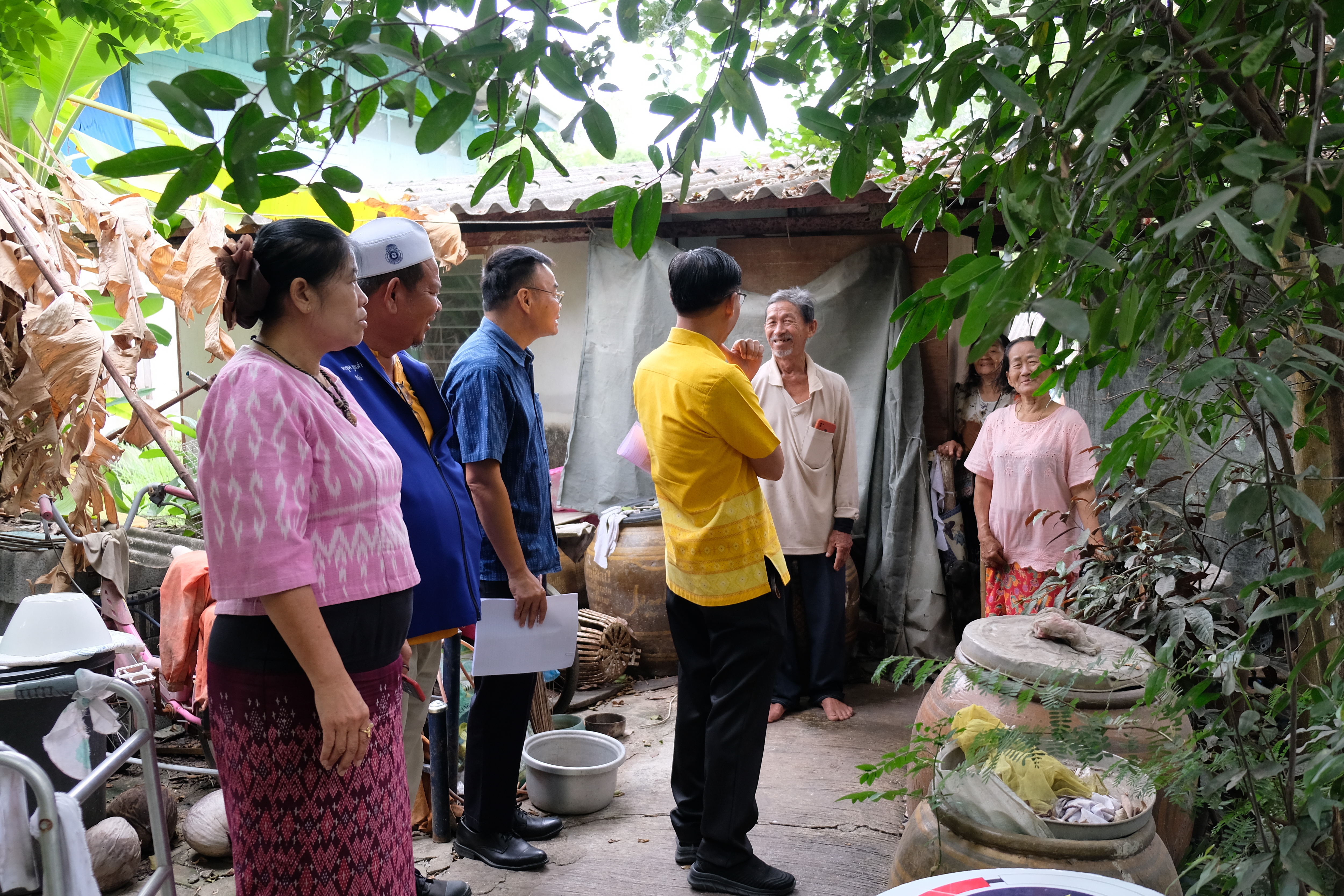 พช.ปทุมธานี “ขับเคลื่อนนโยบายการขจัดความยากจนฯ และติดตามการขับเคลื่อนงานตามภารกิจสำคัญของกรมการพัฒนาชุมชนอำเภอหนองเสือ”