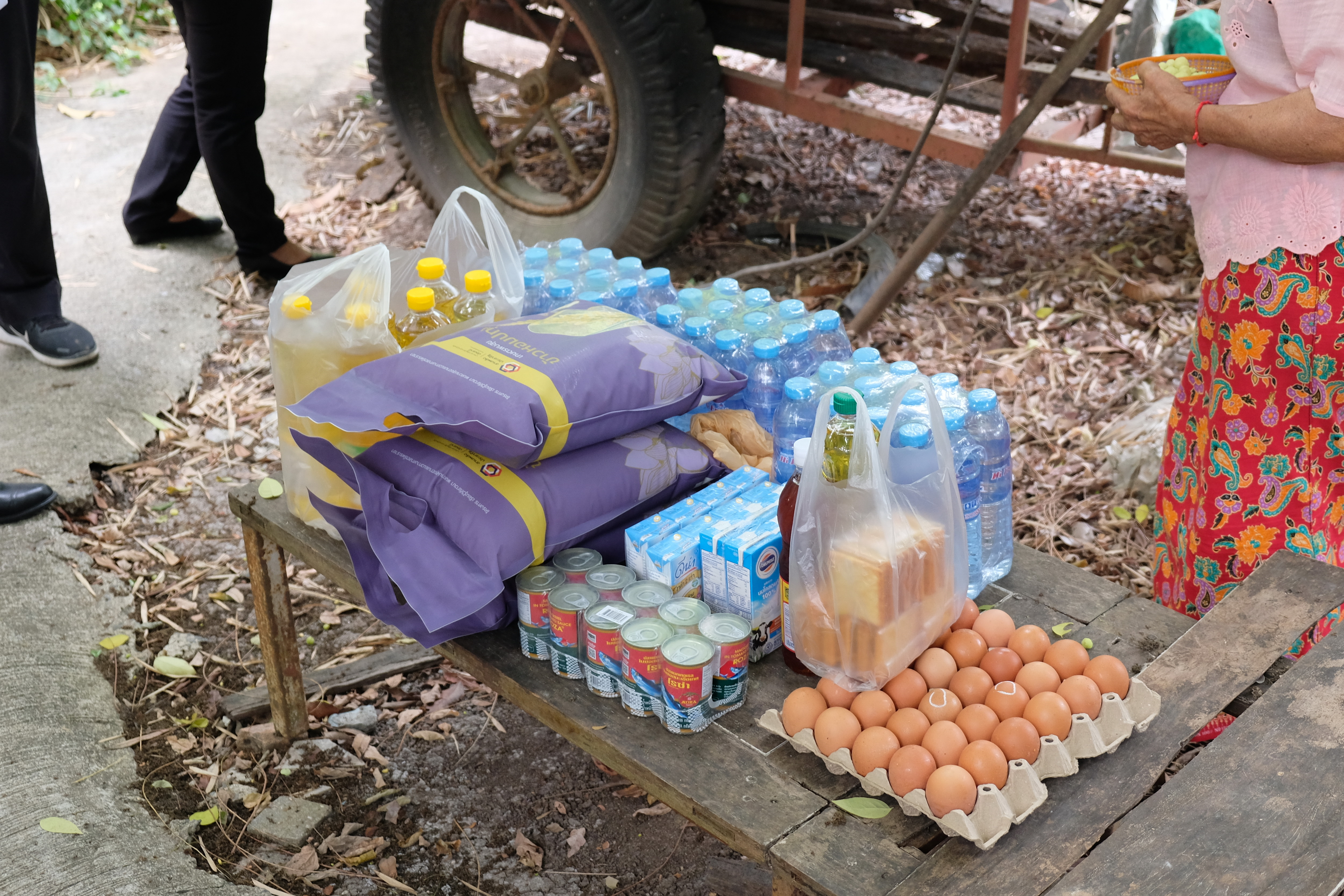 พช.ปทุมธานี “ขับเคลื่อนนโยบายการขจัดความยากจนฯ และติดตามการขับเคลื่อนงานตามภารกิจสำคัญของกรมการพัฒนาชุมชนอำเภอหนองเสือ”