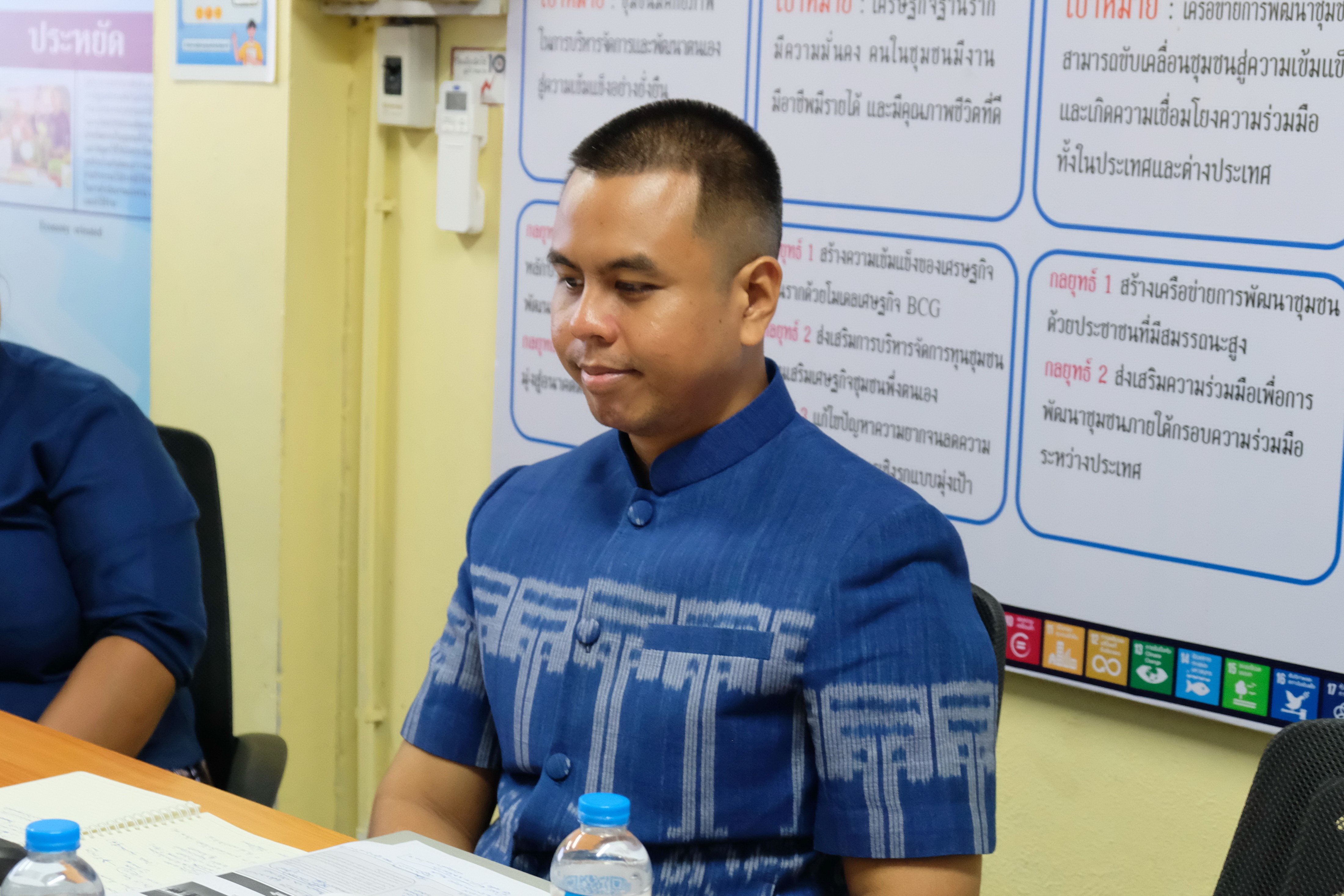 ผู้ตรวจราชการกรมการพัฒนาชุมชน ตรวจติดตามผลการปฏิบัติราชการ พื้นที่จังหวัดปทุมธานี