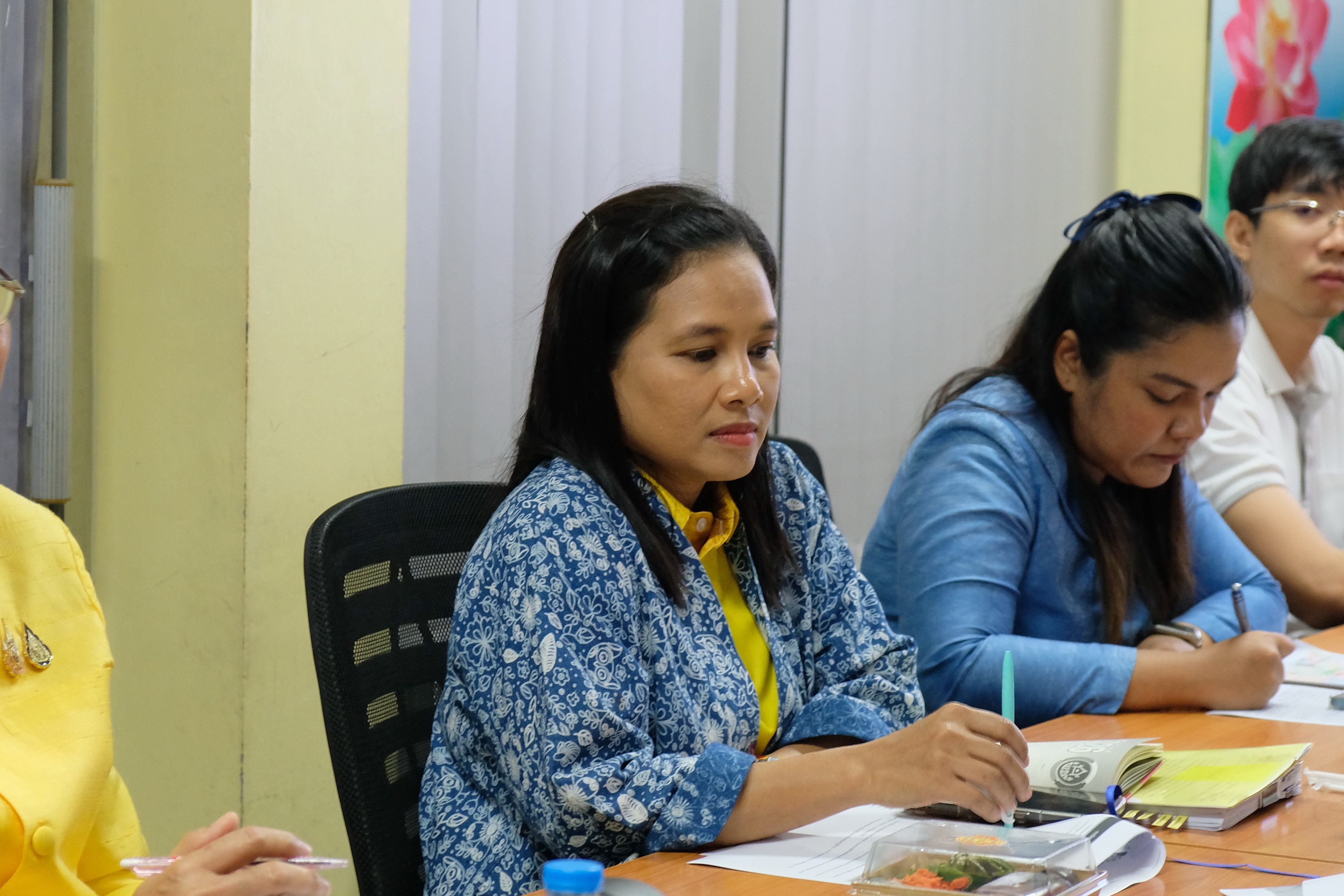 ผู้ตรวจราชการกรมการพัฒนาชุมชน ตรวจติดตามผลการปฏิบัติราชการ พื้นที่จังหวัดปทุมธานี